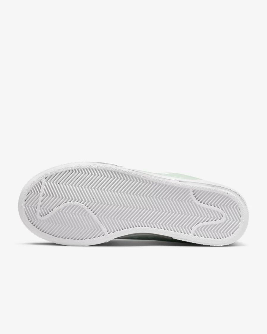 Nike Retro GTS Women's Light Silver/White Sneakers - Classic Athletic Shoes
