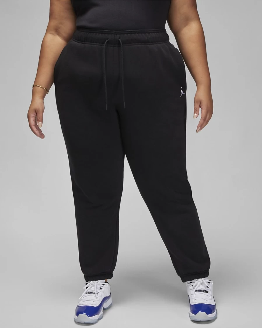 Nike Women's Plus Size Jordan Brooklyn Fleece Pants - Black/White