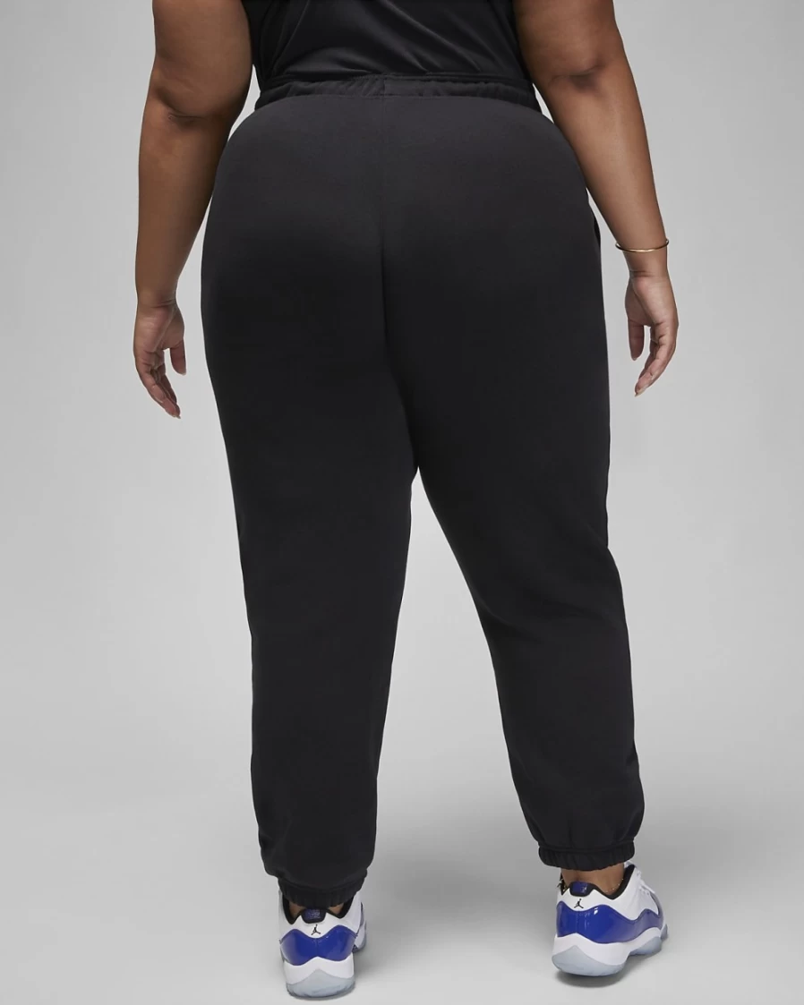 Nike Women's Plus Size Jordan Brooklyn Fleece Pants - Black/White