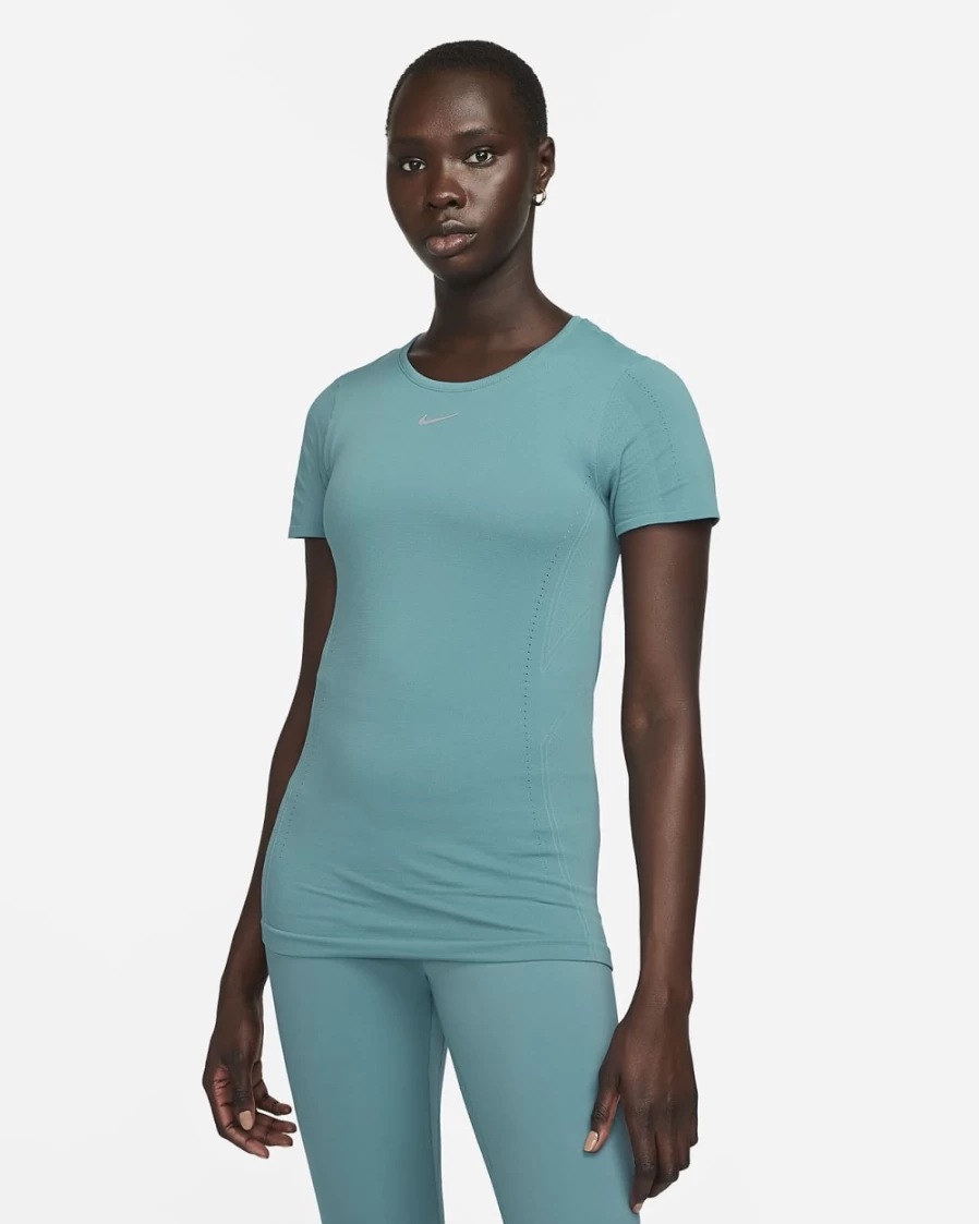Nike Dri-FIT ADV Aura Women's Noise Aqua Slim-Fit Moisture-Wicking Short-Sleeve Workout Top