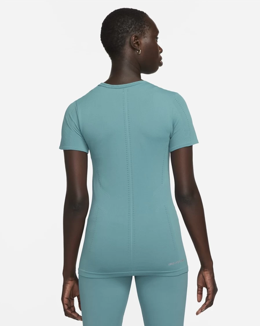 Nike Dri-FIT ADV Aura Women's Noise Aqua Slim-Fit Moisture-Wicking Short-Sleeve Workout Top