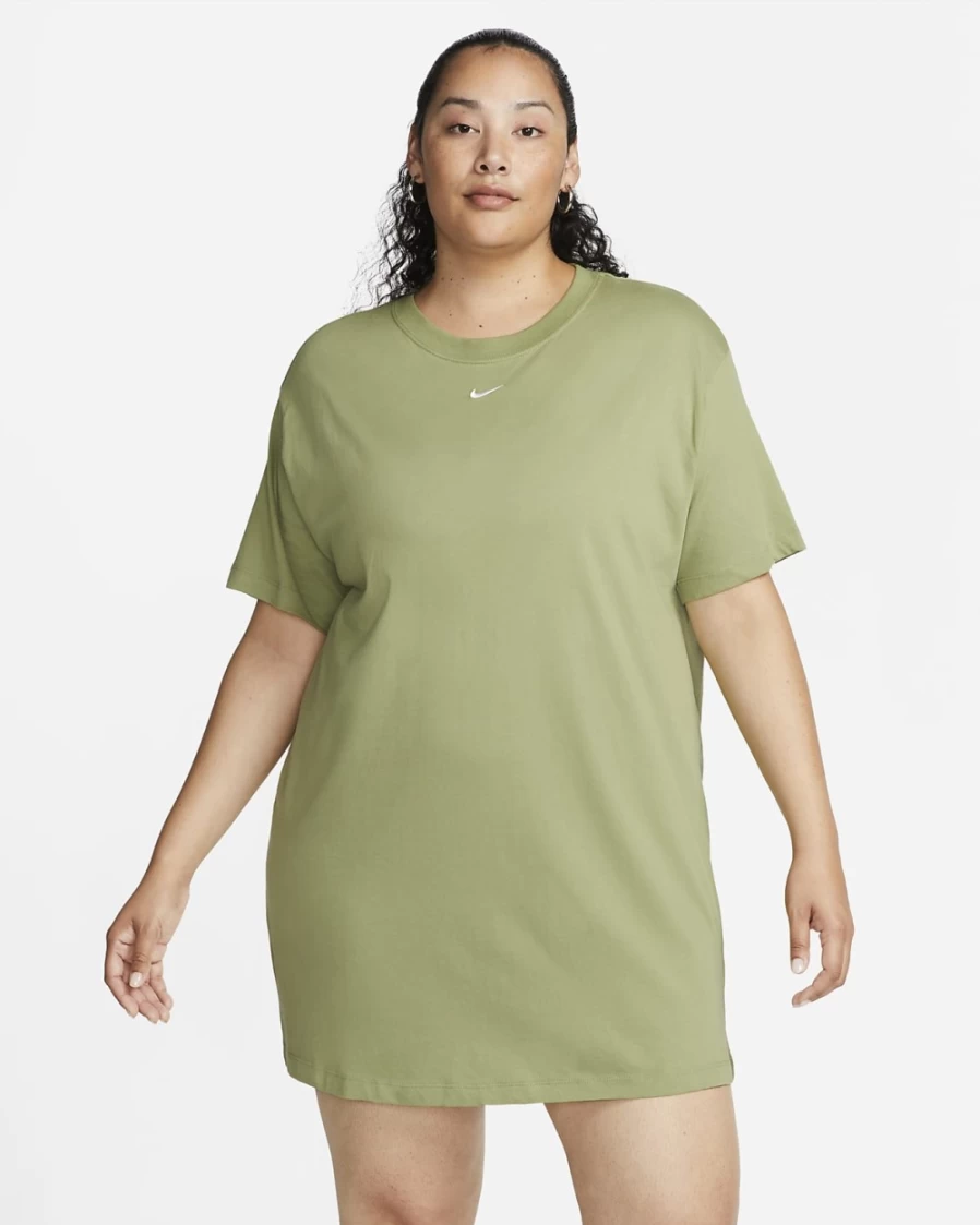 Nike Women's Plus Size Essential Sportswear Dress in Alligator/White