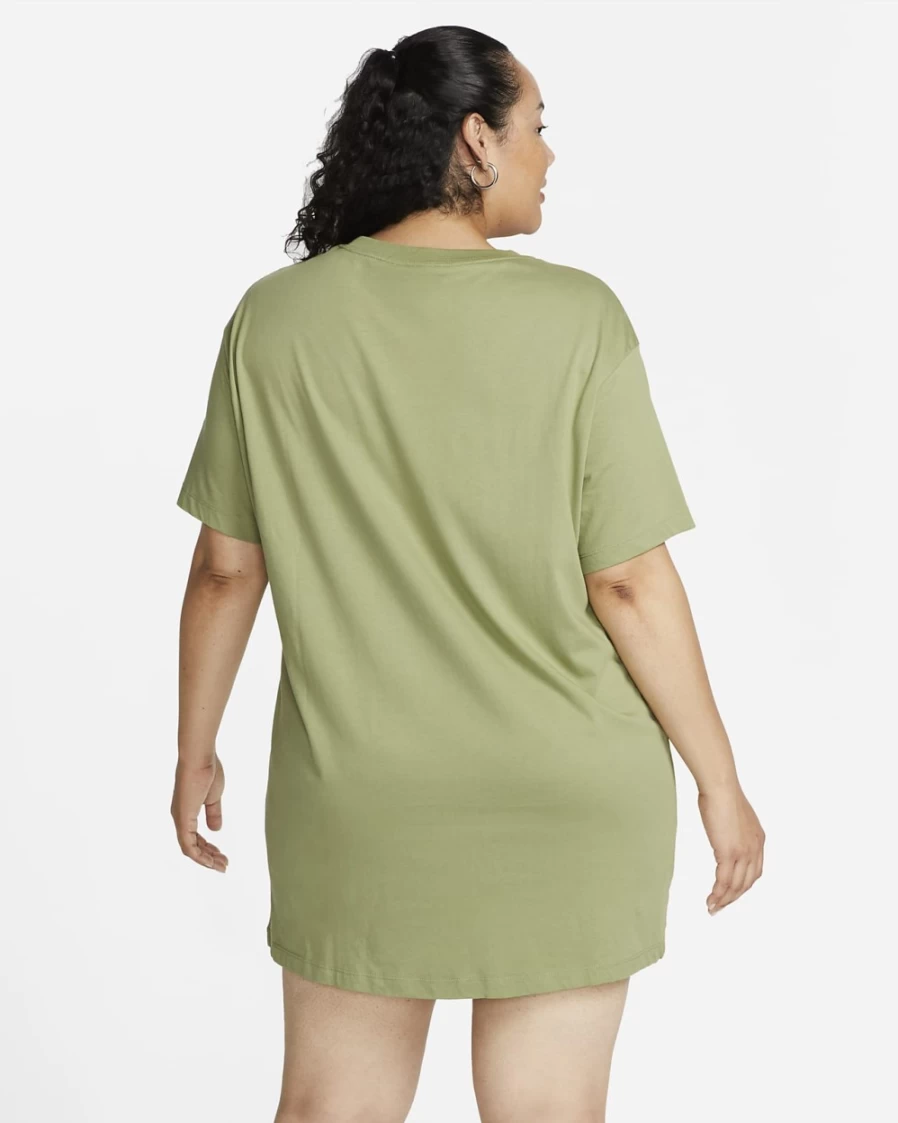 Nike Women's Plus Size Essential Sportswear Dress in Alligator/White