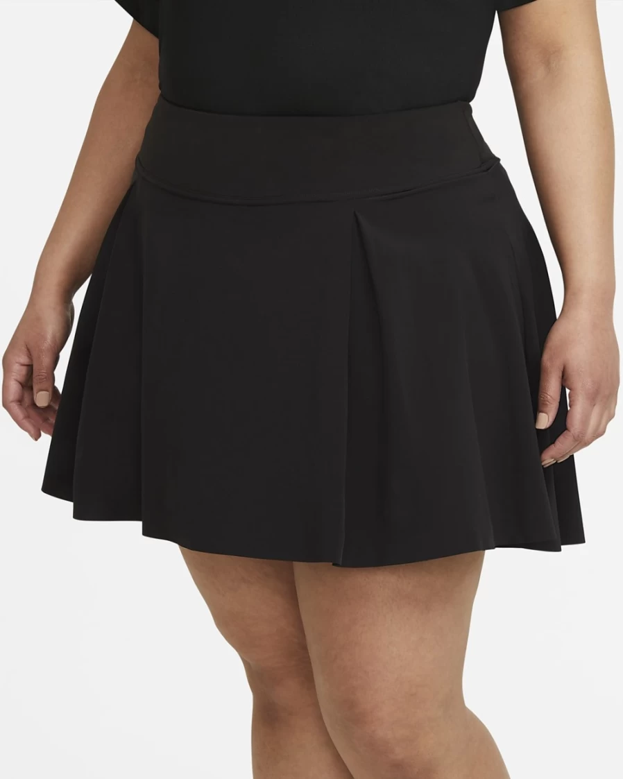 Nike Women's Plus Size Club Tennis Skirt in Black/Black | Regular Fit Athletic Skirt