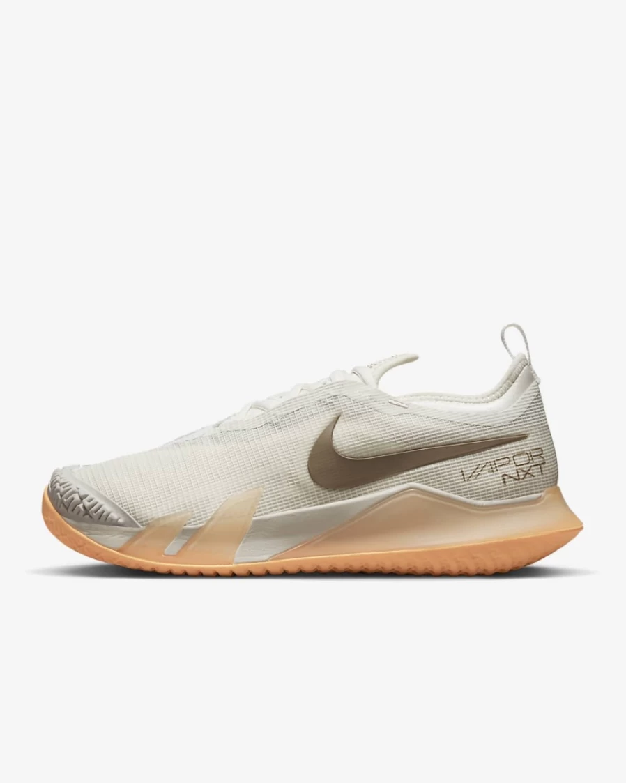 NikeCourt React Vapor NXT Women's Tennis Shoes in Sail/Light Bone/Peach Cream/Dark Driftwood for Hard Court Performance