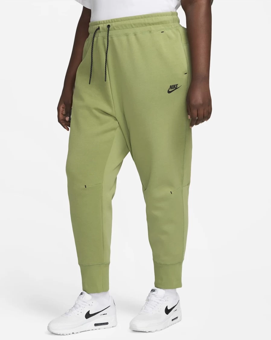 Nike Women's Plus Size Tech Fleece Pants in Alligator/Black - Sportswear Comfort & Style