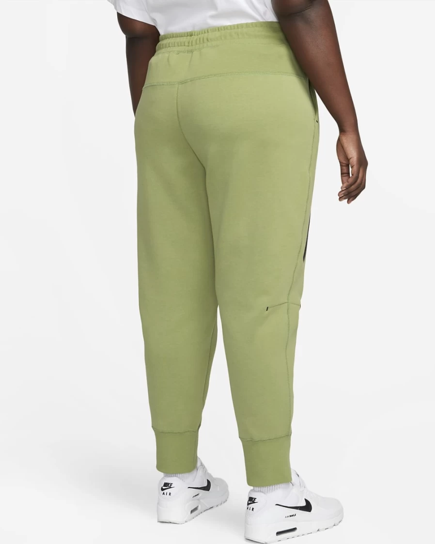 Nike Women's Plus Size Tech Fleece Pants in Alligator/Black - Sportswear Comfort & Style