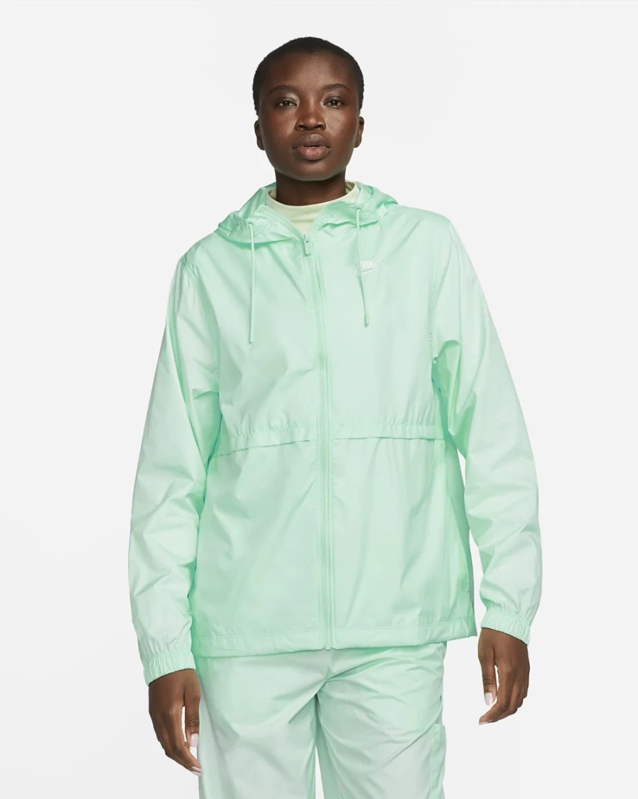 Nike Women's Essential Repel Woven Jacket in Mint Foam/White - Lightweight Water-Resistant Sportswear