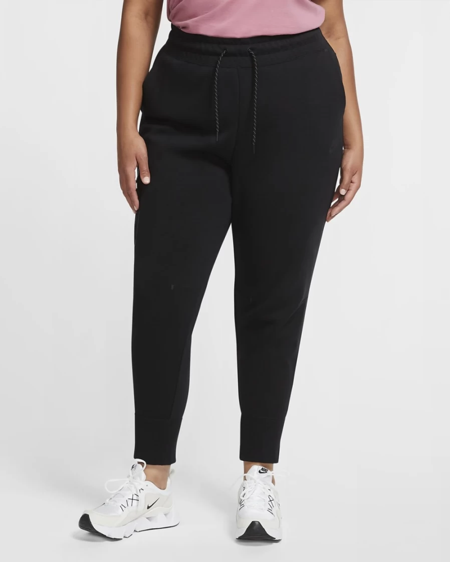 Nike Women's Plus Size Tech Fleece Sweatpants in Black - Comfortable Sportswear Pants