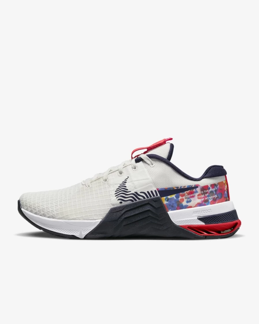 Nike Metcon 8 Women's Summit White Hyper Pink Bright Crimson Blackened Blue Training Shoes