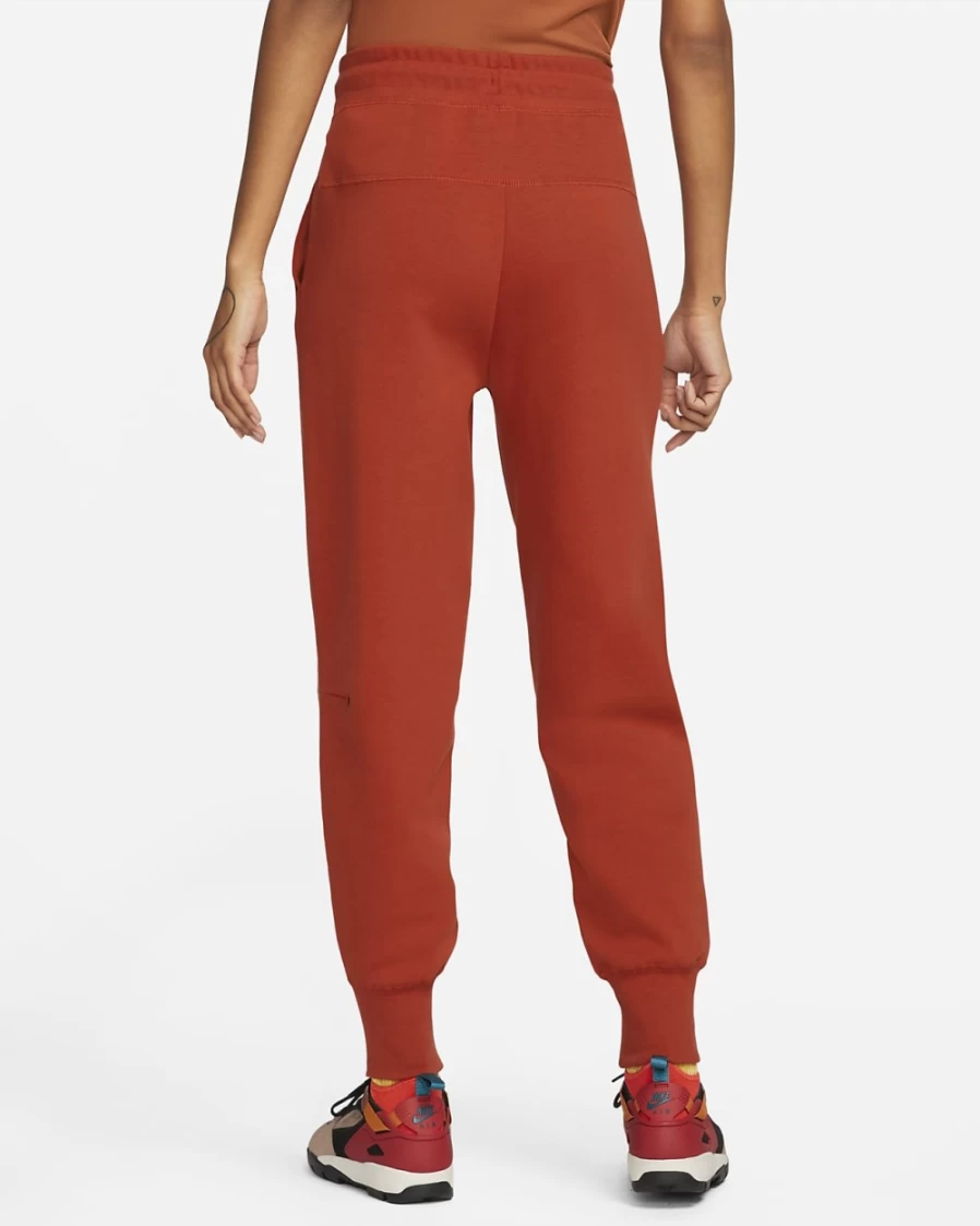 Nike Women's Tech Fleece Jogger Pants in Cinnabar/Black - Comfortable Sportswear for Training & Lounge