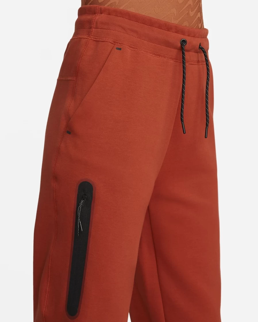 Nike Women's Tech Fleece Jogger Pants - Cinnabar/Black, Comfortable Sportswear for Running & Training