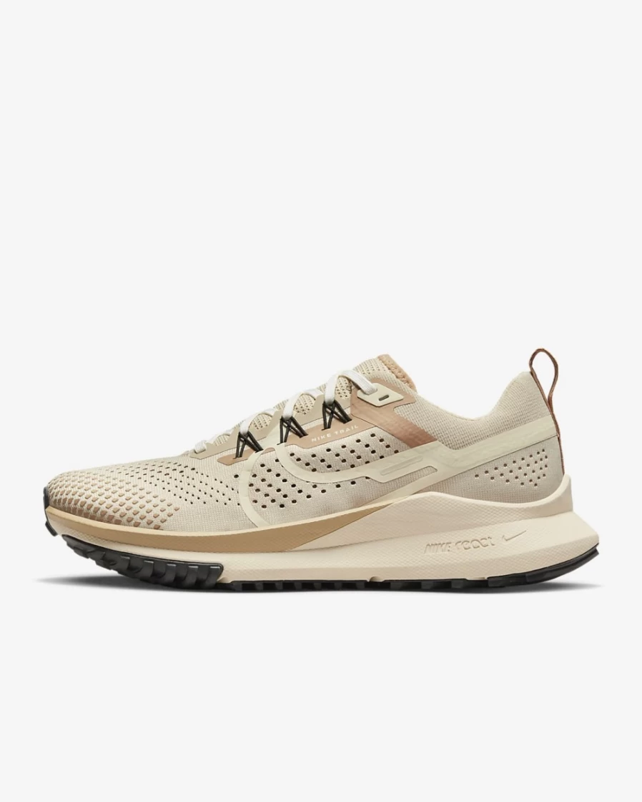 Nike Pegasus Trail 4 Women's Running Shoes - Sanddrift/Pearl White/Sail/Coconut Milk