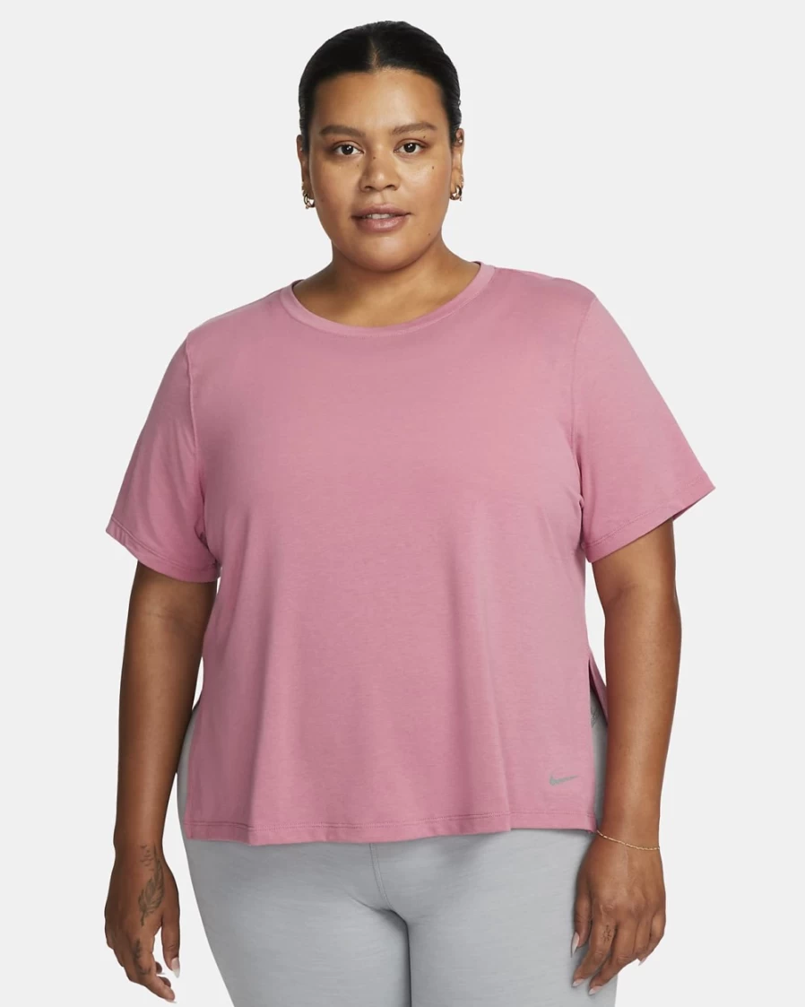Nike Dri-FIT Women's Plus Size Yoga Top - Desert Berry/Particle Grey