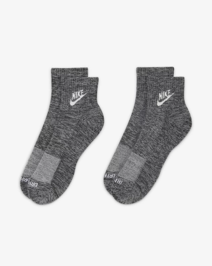 Nike Unisex Everyday Plus Cushioned Ankle Socks - Black/White for Men & Women | Comfort & Support