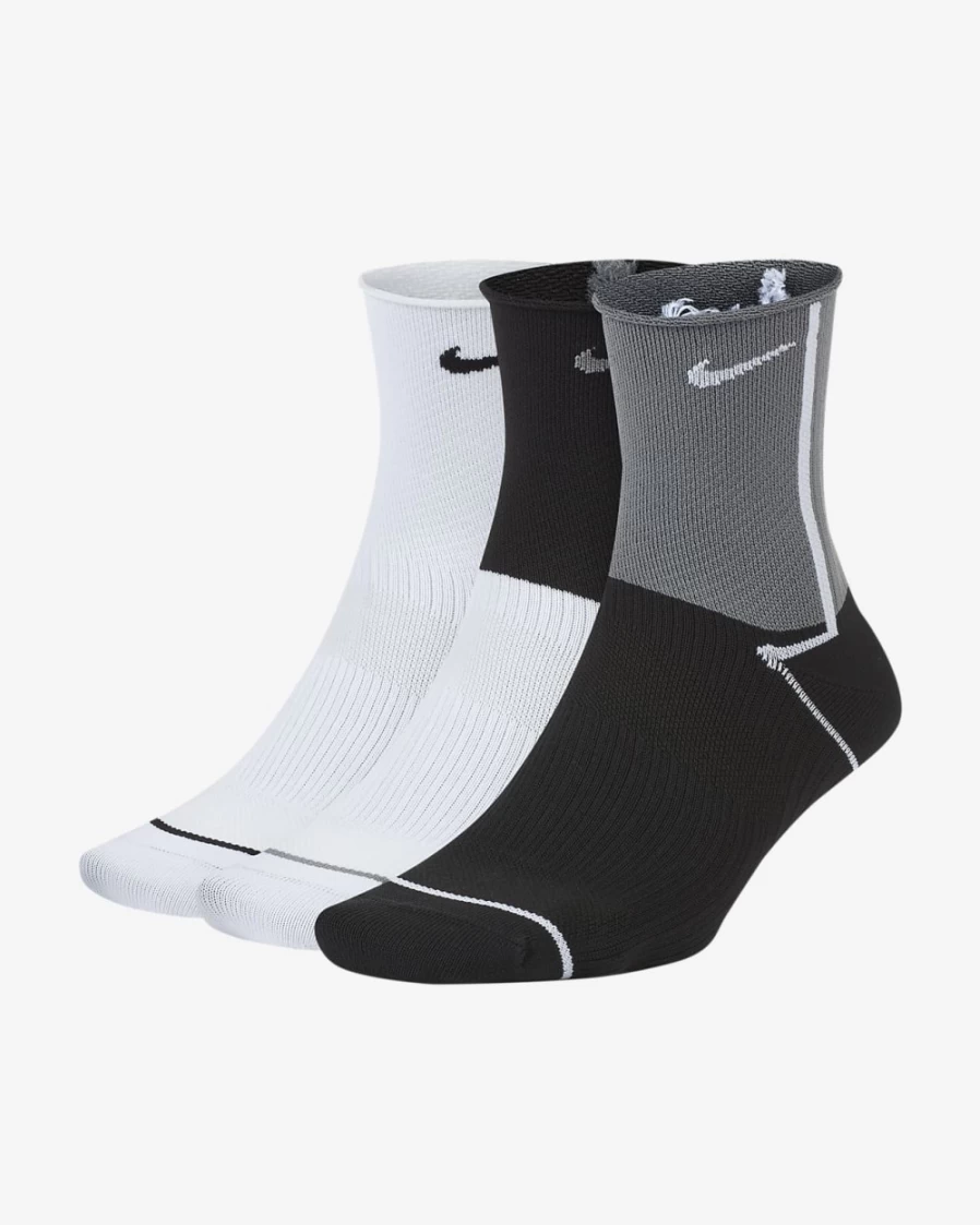 Nike Women's Multi-Color Lightweight Ankle Socks - 3-Pack for Training & Everyday Wear