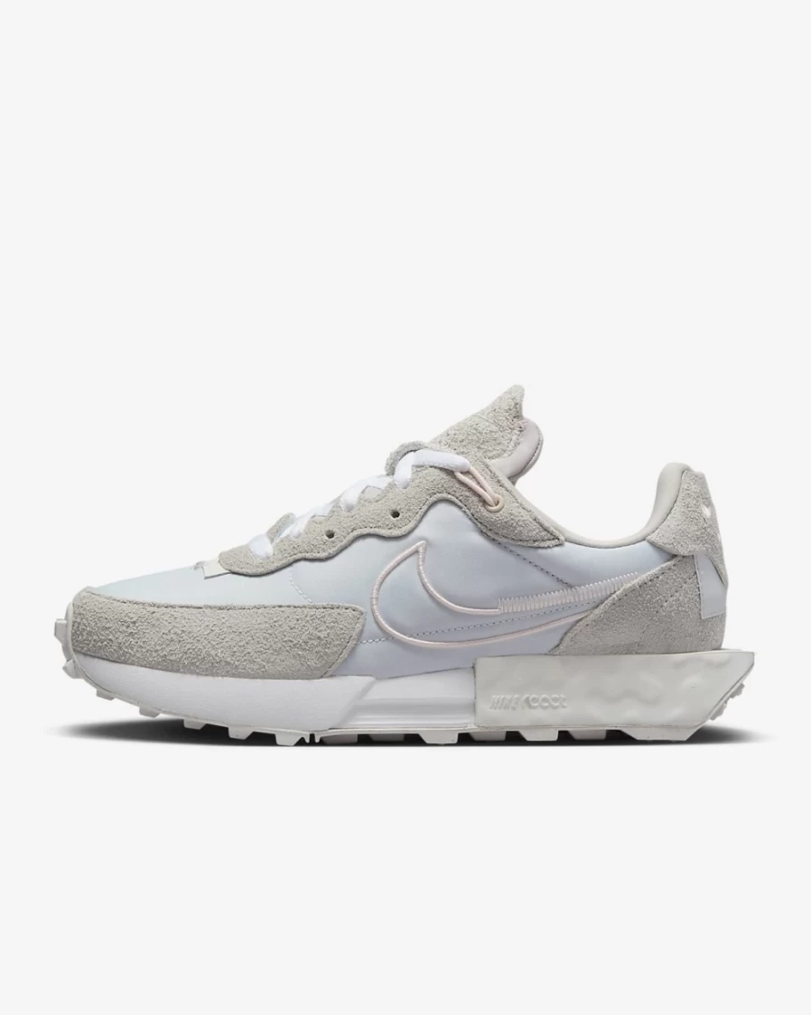 Nike Fontanka Waffle Women's Running Shoes - Pure Platinum, Light Iron Ore, White & Light Soft Pink
