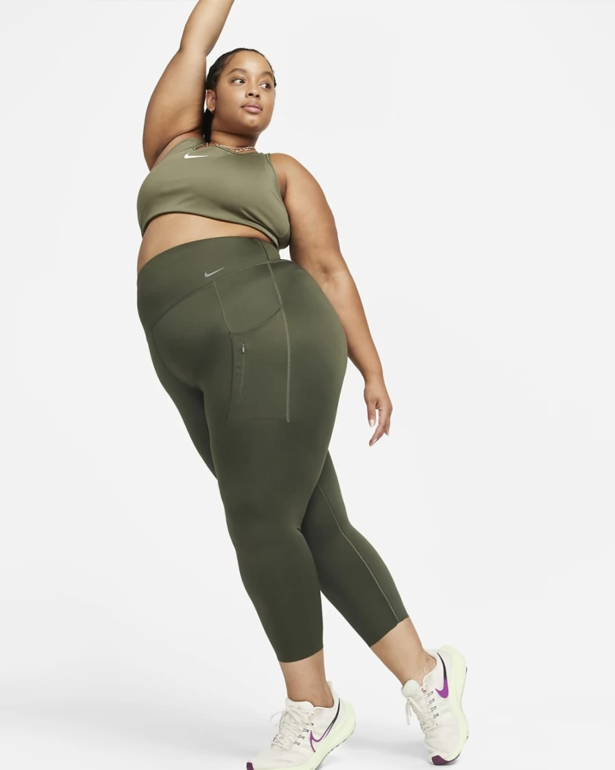 Nike Go Women's High-Waisted 7/8 Leggings with Pockets - Plus Size Firm-Support Workout Tights in Cargo Khaki/Black