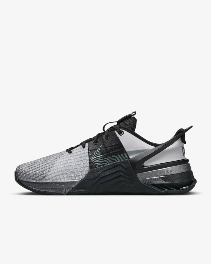 Nike Metcon 8 FlyEase Women's Training Shoes - Easy On/Off Design in White/Black/Multi-Color