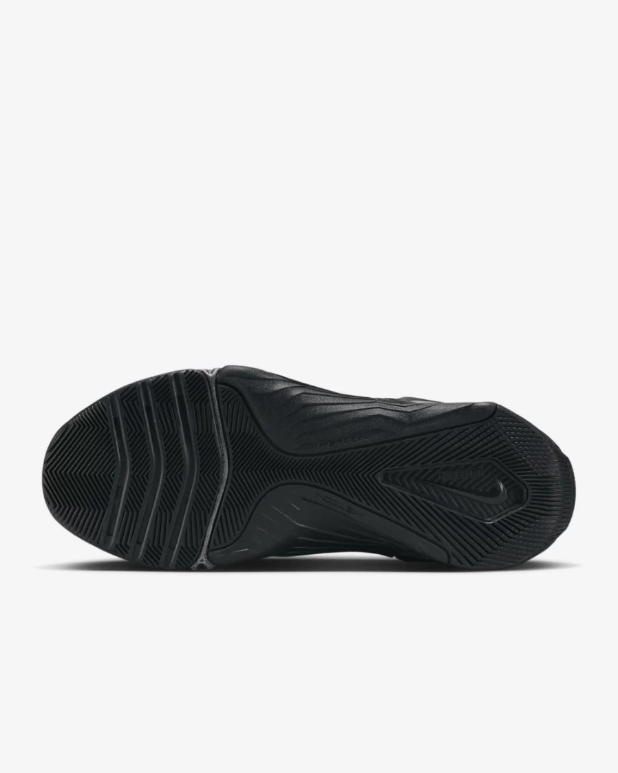 Nike Metcon 8 FlyEase Women's Training Shoes - Easy On/Off Design in White/Black/Multi-Color