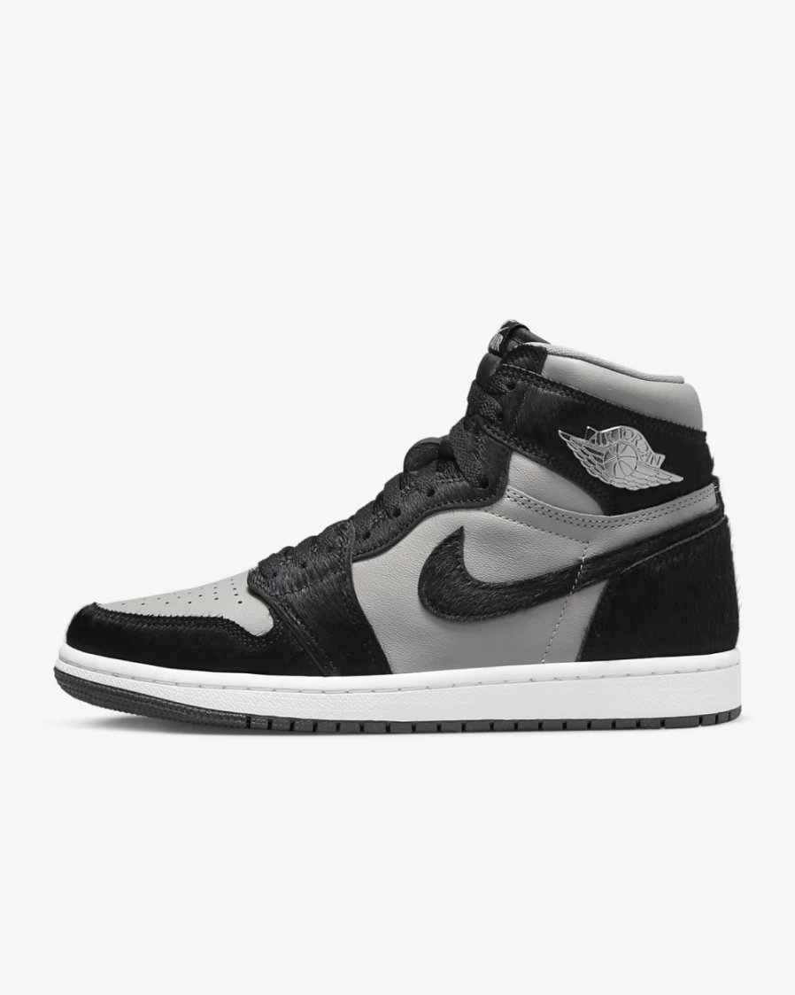 Nike Air Jordan 1 Retro High OG Women's Sneakers in Medium Grey, White & Black