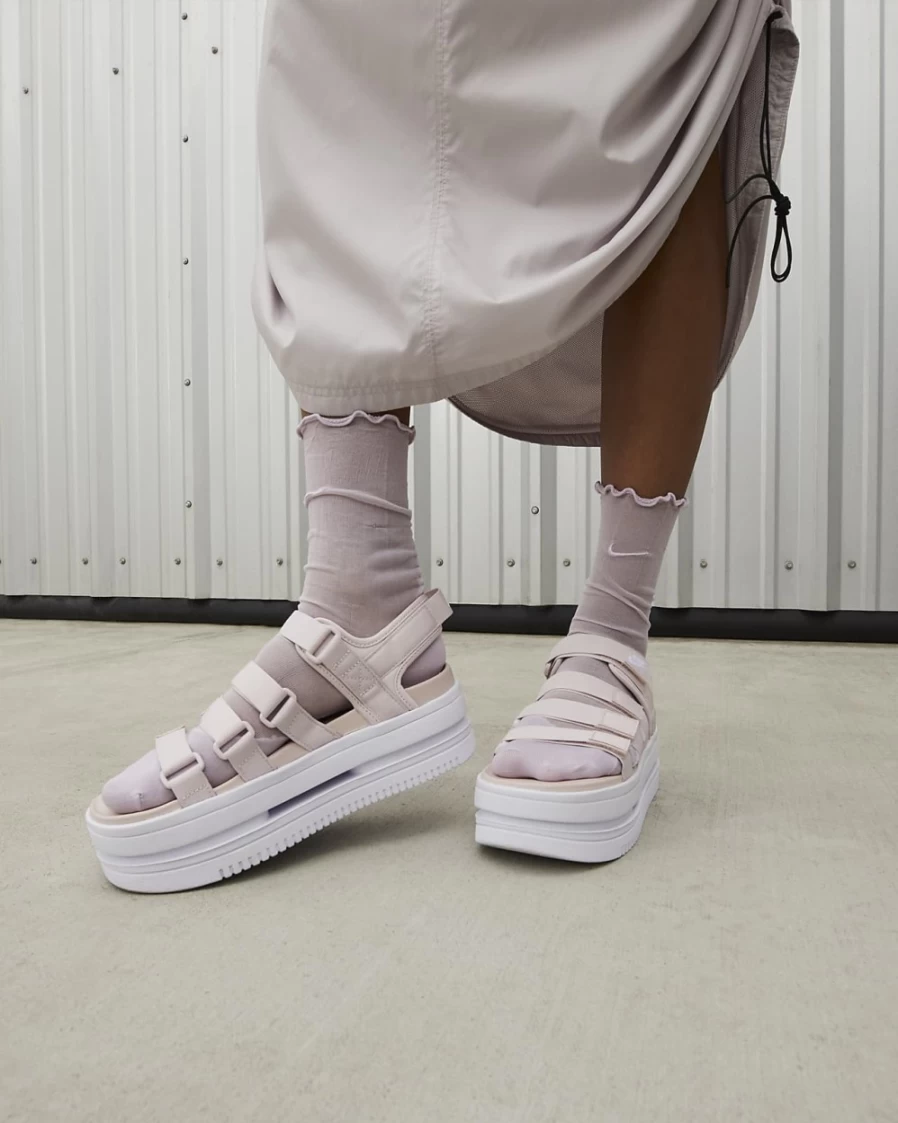 Nike Women's Icon Classic Sandals - Barely Rose/Pink Oxford/White Athletic Slide