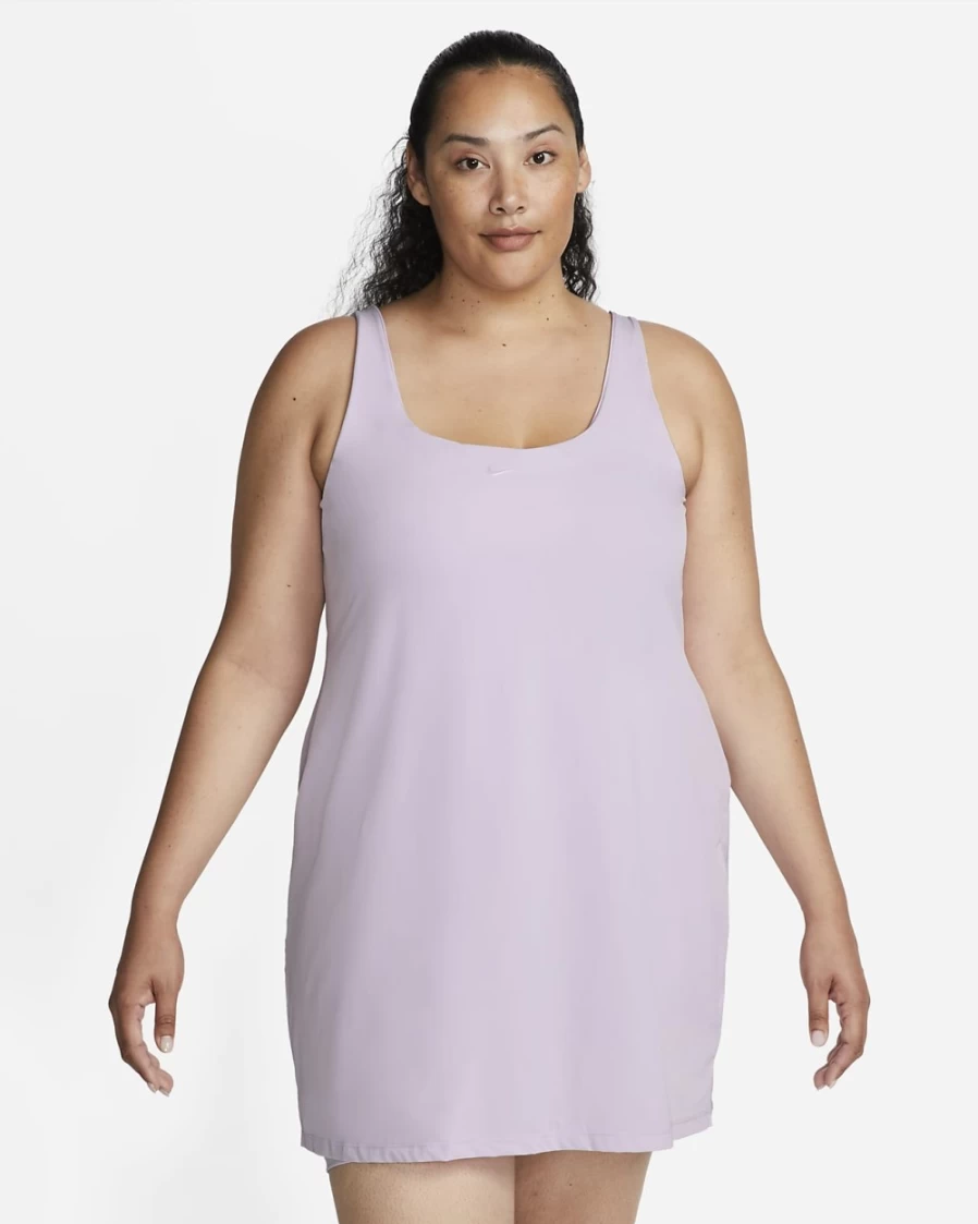 Nike Bliss Luxe Women's Plus Size Training Dress in Doll/Clear - Lightweight Workout Dress for Gym & Yoga