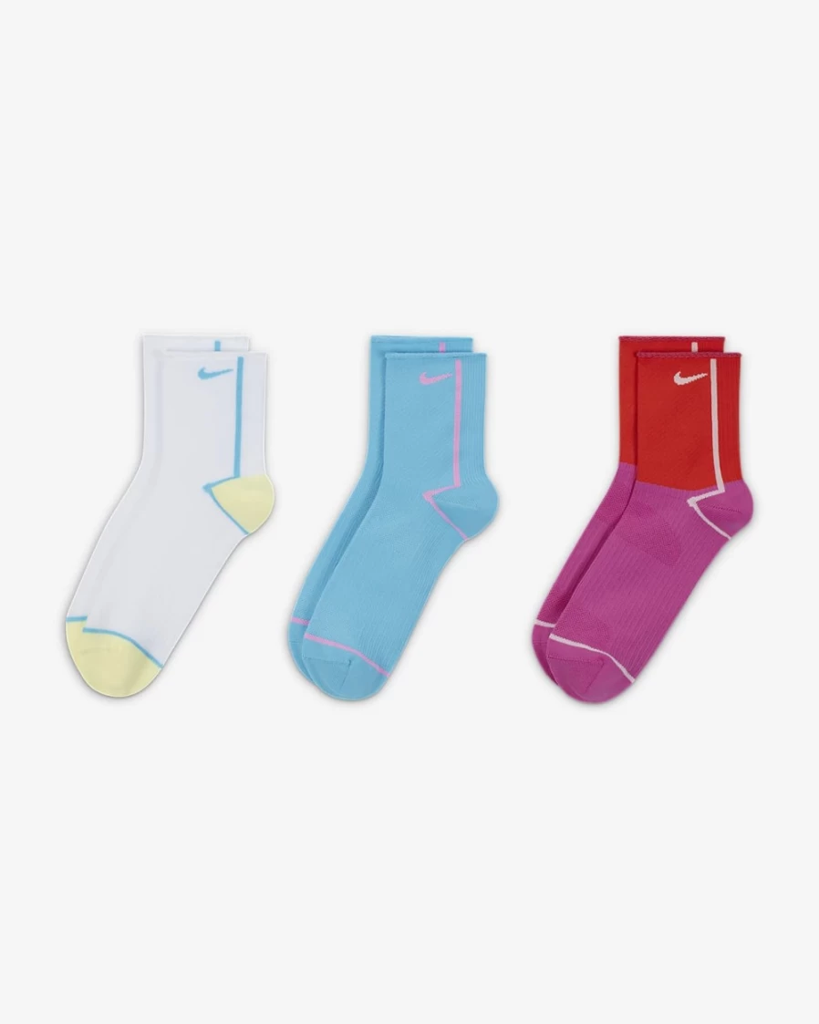 Nike Women's Multi-Color Lightweight Ankle Socks 3-Pack for Training & Everyday Wear