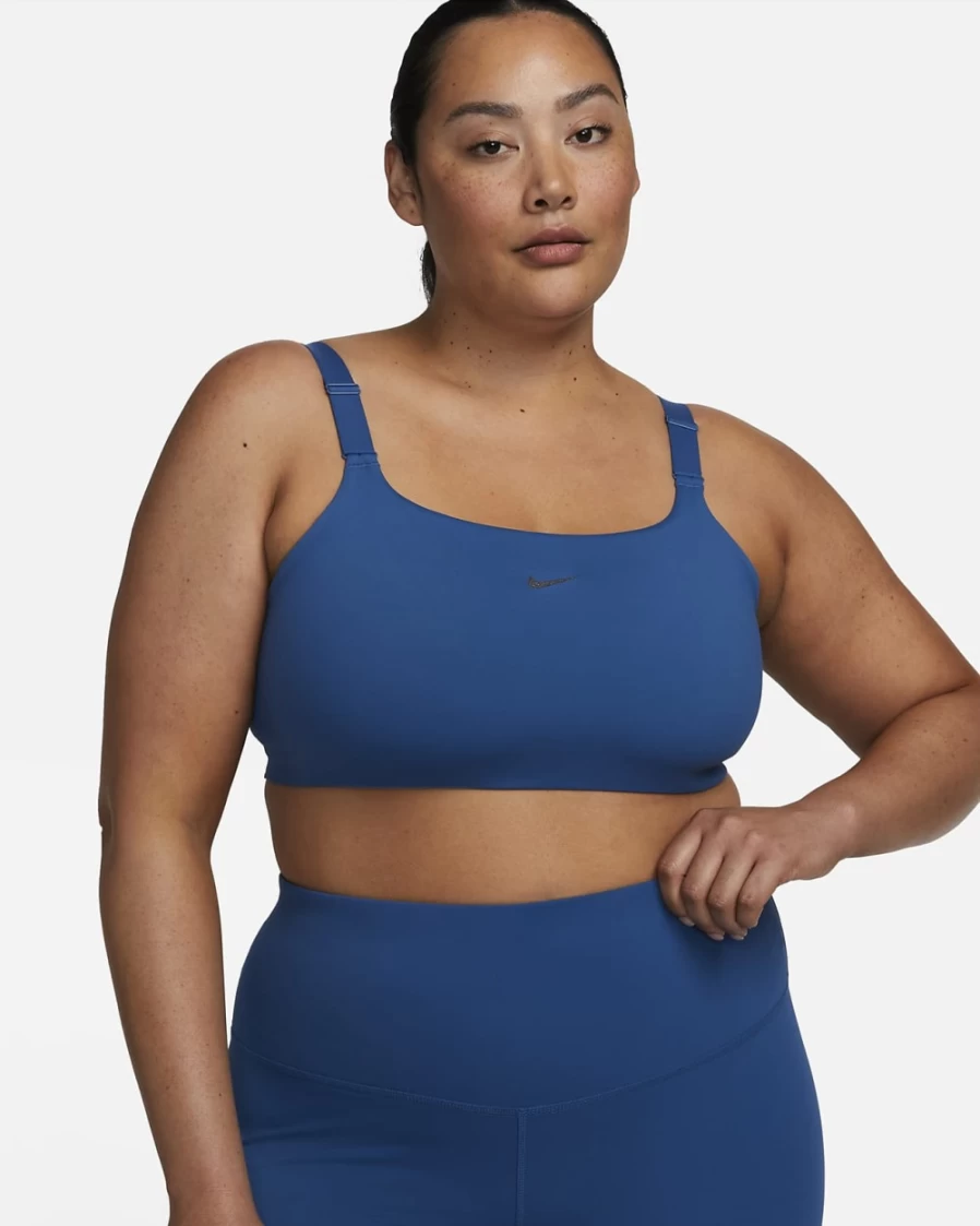 Nike Women's Dark Marina Blue/Iron Grey Alate Versa Light-Support Yoga Sports Bra Plus Size