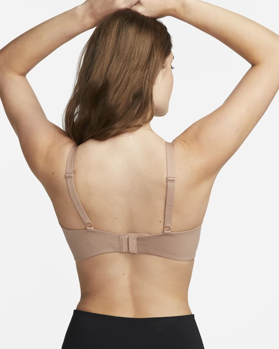 Nike Women's Alate Minimalist Light-Support Padded Sports Bra in Desert Dust/Red Bark