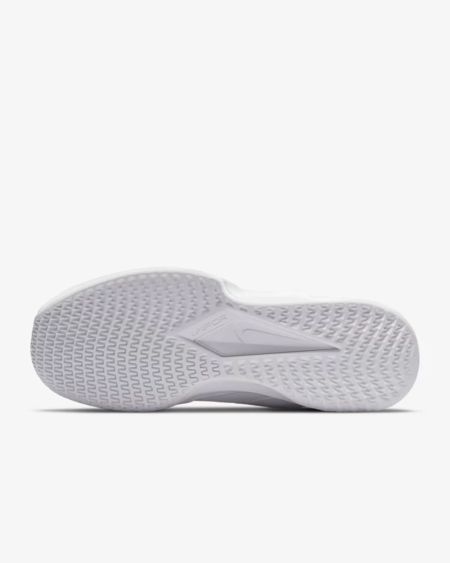 NikeCourt Vapor Lite Women's Tennis Shoes - White/Metallic Silver for Hard Court Performance