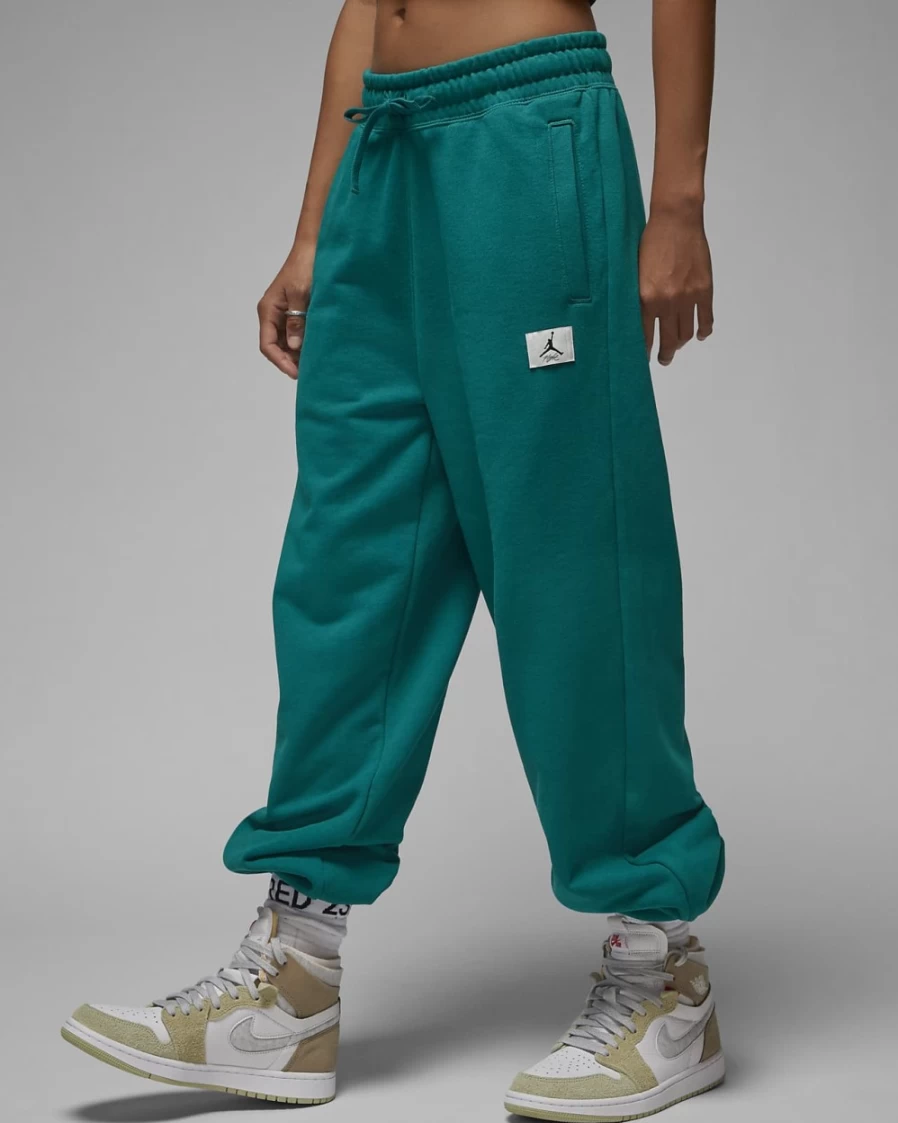 Nike Jordan Flight Fleece Women's Sweatpants - Bright Spruce Green Comfort & Style