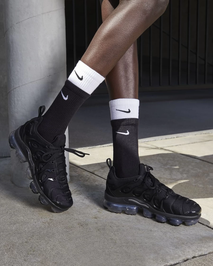 Nike Air VaporMax Plus Women's Running Shoes - Black/Anthracite/Black