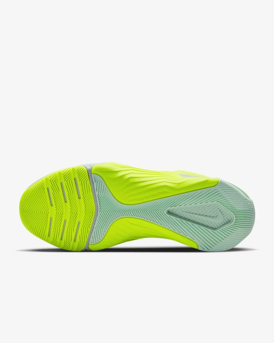 Nike Metcon 8 FlyEase Women's Training Shoes - Arctic Orange/Volt/Football Grey/Cave Purple - Easy On/Off Workout Shoes for Women