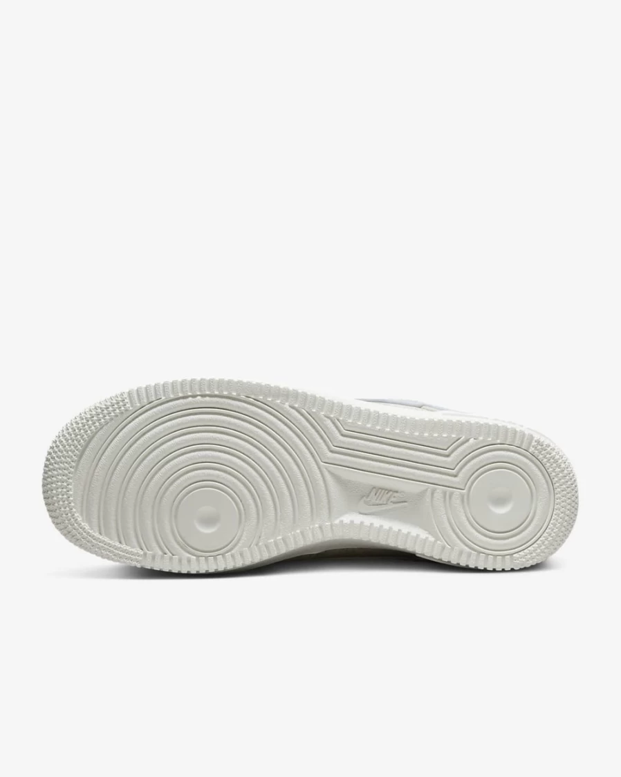 Nike Air Force 1 '07 SE Women's Multi-Color/Sail/Sanddrift/Football Grey Sneakers