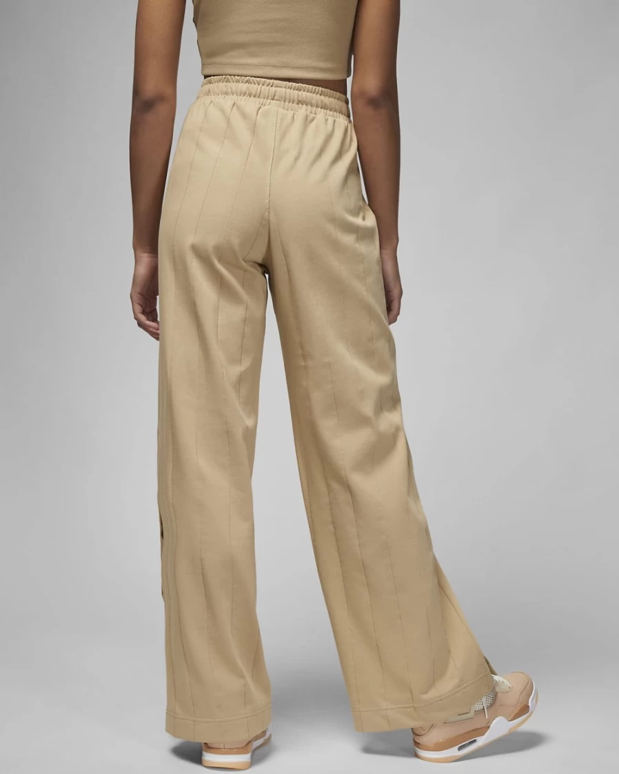 Nike Women's Desert Knit Pants - Comfortable & Stylish Casual Wear